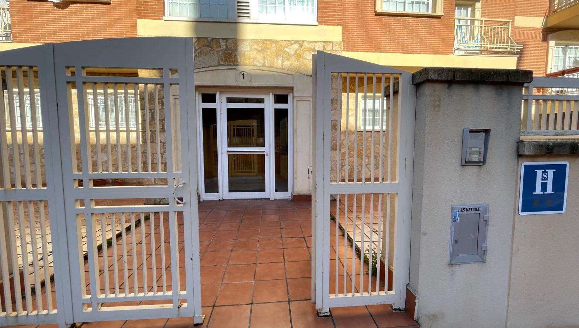 Aljama Burgos Aparthotel Exterior foto