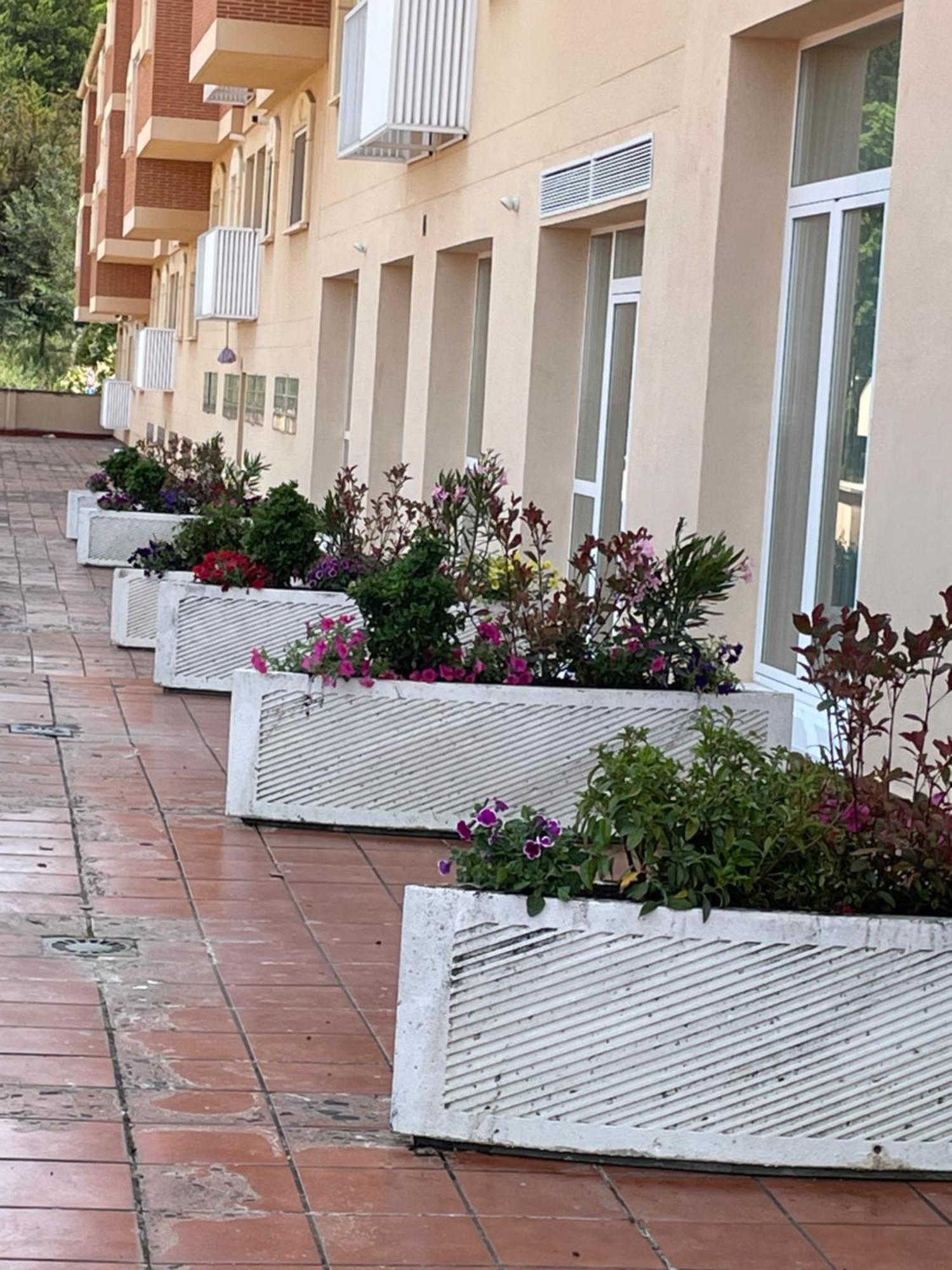 Aljama Burgos Aparthotel Exterior foto